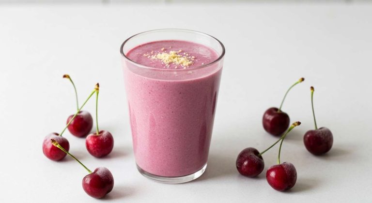 Smoothie cerise au lait : recette facile et rafraîchissante