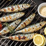 Sardines grillées au barbecue : recette savoureuse et facile