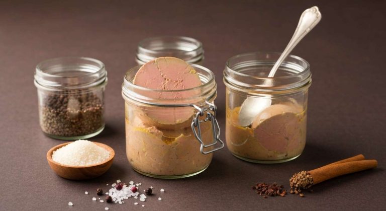 Foie gras maison en bocaux : recette facile pour les fêtes