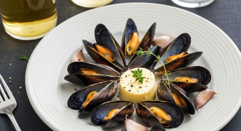Recette de moules marinières : spécialité de bouchot